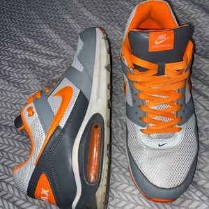 RARE! Nike Air Max Navigate Total Orange Wolf Gray White Size 13 Mens 454251-100